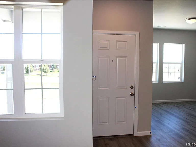 5231 Mountain Vista Hts — Photo 10