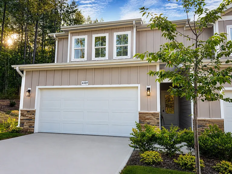 4405 Dominion Crest Dr — Photo 1