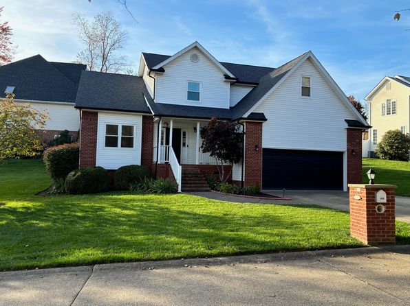 215 Wildrose Ln