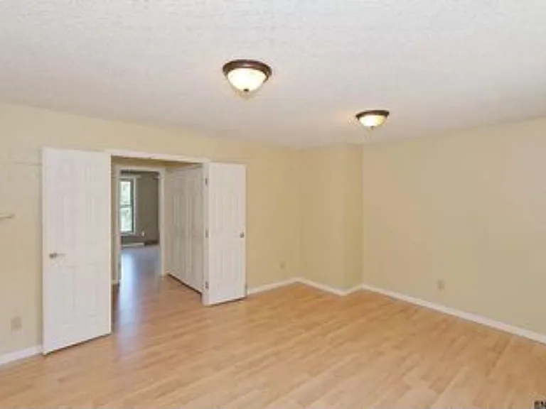 11 Cromwell Dr — Photo 14