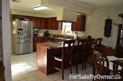 3rd image of 119 Brownlee Ave