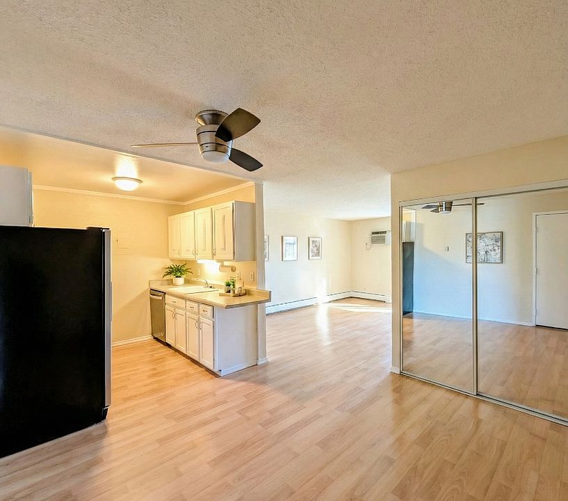 1st image of 1200 Golden Cir APT 412
