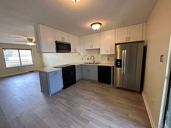 4th image of 301 S Lipona Rd APT 24