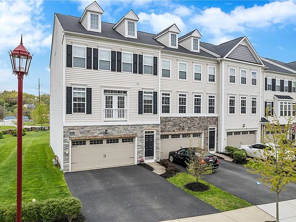 2nd image of 201 Eagle Dr