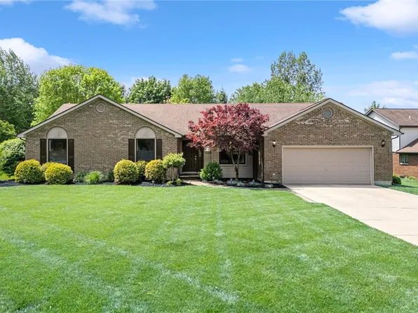 1504 N Regency Dr, Xenia, OH 45385