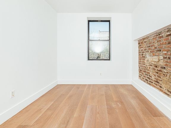 3rd image of 843 Dekalb Ave #2E