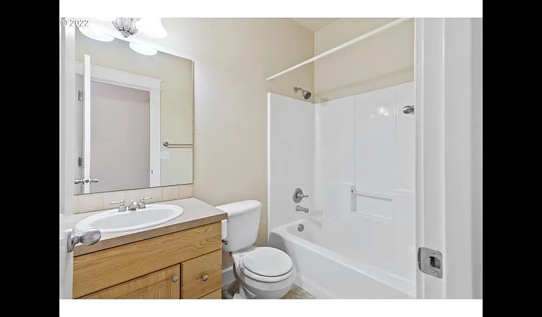 1209 NW 13th St — Photo 15