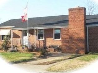 15 Whitaker Ave, Hampton, VA 23664