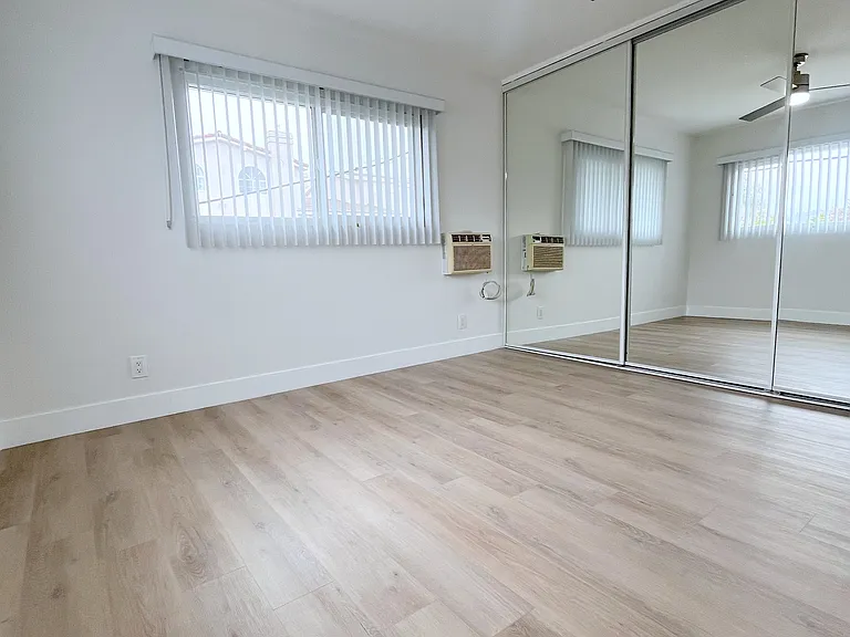 14715 Magnolia Blvd #7 — Photo 22