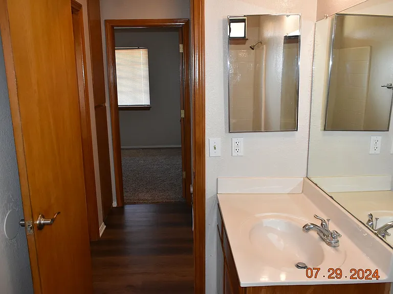 8100 Fernwood Ave — Photo 17