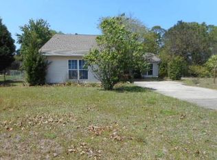 2537 Lincoln Rd, Navarre, FL 32566