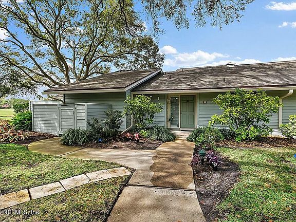 2nd image of 38 LITTLE BAY HARBOR Drive