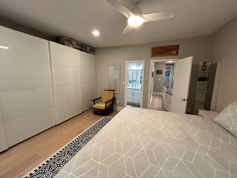 1631 Monroe St NW — Photo 12