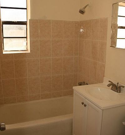 3rd image of 1612 NW 13th Ct