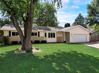 125 Ellen Ct, Oregon, WI 53575