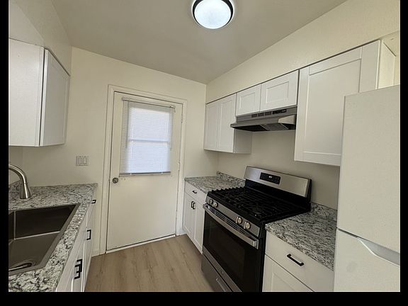 3rd image of 3045 Western Ave