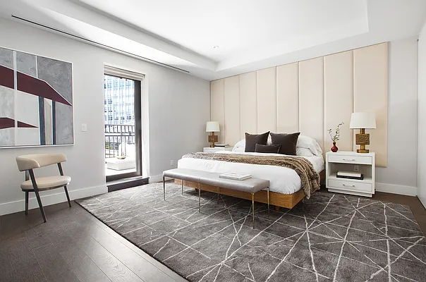 Sold by Reuveni LLC | media 17