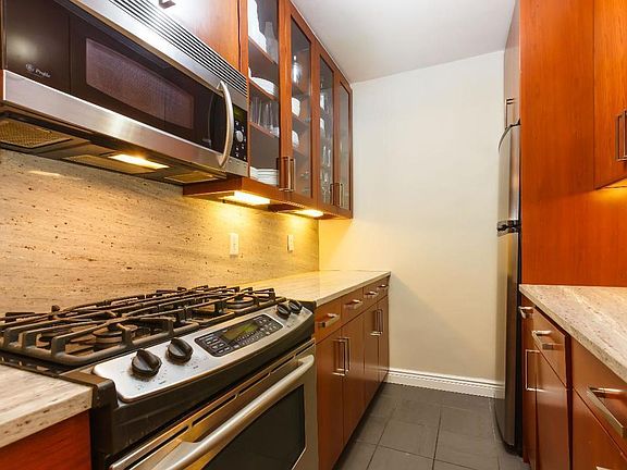 2nd image of 120 E 36th St APT 5H