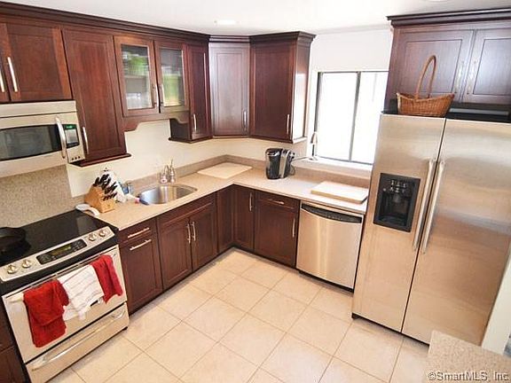 2nd image of 97 Richards Ave APT F3