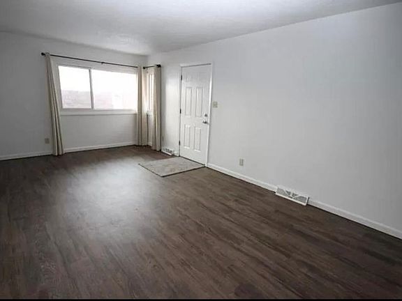 2nd image of 4710 Diana Dr