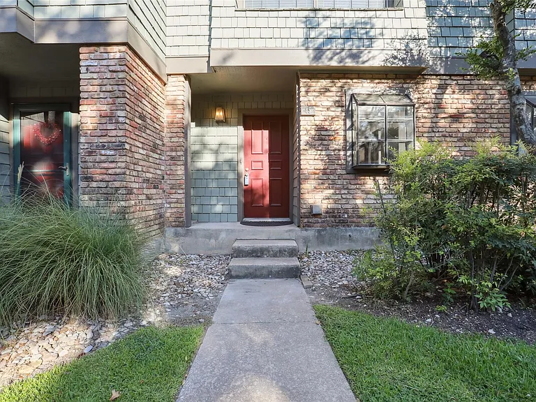 7122 Wood Hollow Dr #45 — Photo 1