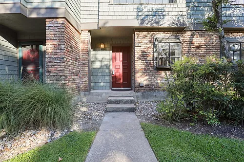 7122 Wood Hollow Dr Photo 1
