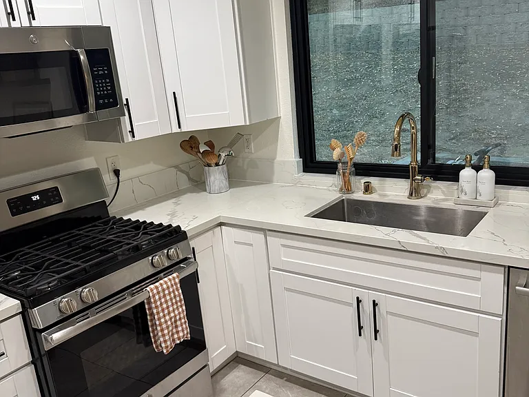 1031 Deerhaven Dr — Photo 10