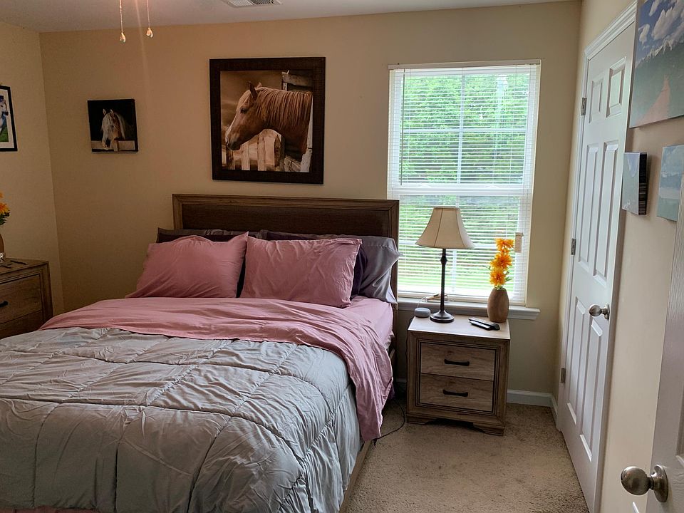 2nd image of 1270 Macedonia Dr #1276