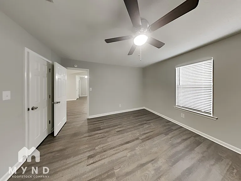 189 Peach Forest Pl — Photo 8
