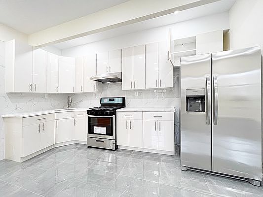 5th image of 6712 6th Ave #2