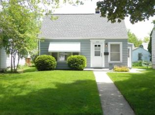 1010 S 114th St, West Allis, WI 53214
