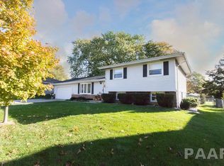 1212 Highview Rd, East Peoria, IL 61611