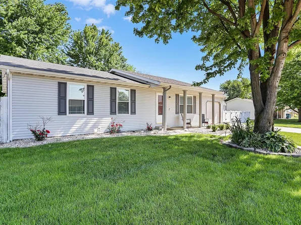 433 Orchard Ct, Troy, IL 62294