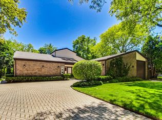 2007 W Mark Ter, Mount Prospect, IL 60056