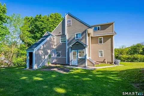 14 White Oak Ave #1 — Photo 2