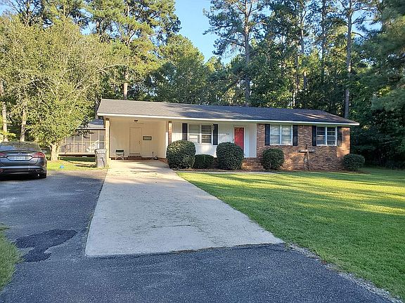 3rd image of 256 Crest Dr