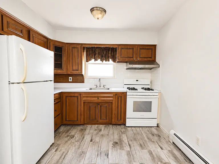 101 Brookfield Ave #1 — Photo 6