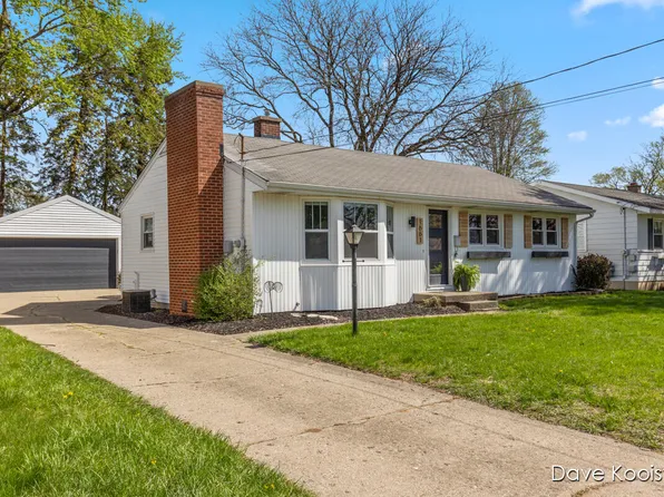 1661 Blanchard St SW, Wyoming, MI 49519