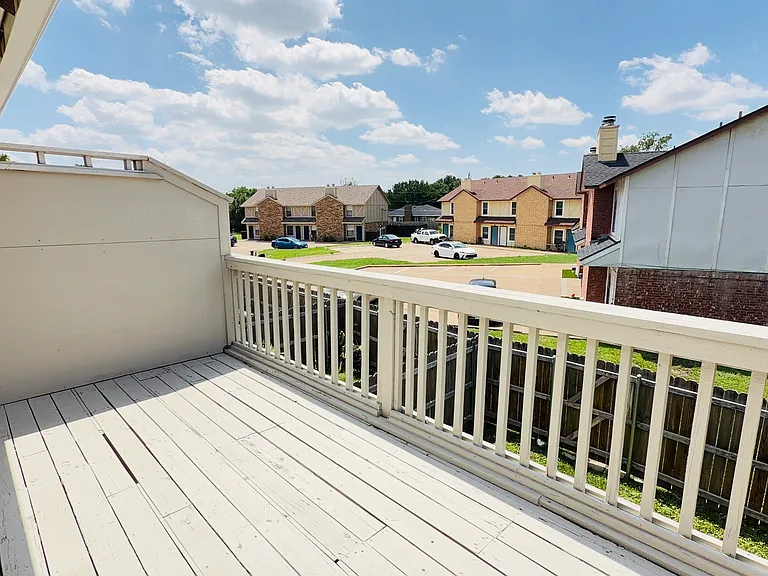 221 Meadow Ct #C — Photo 17