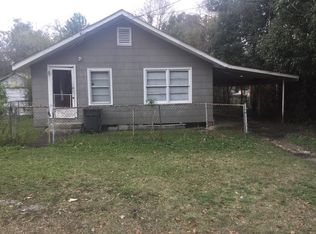 105 Thompson Blvd, Chickasaw, AL 36611