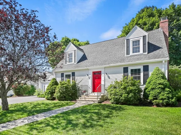 4 Richard Ave, Shrewsbury, MA 01545
