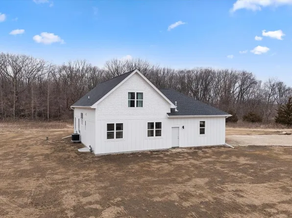 1089 State Road 164 HIGHWAY, Hubertus, WI 53033