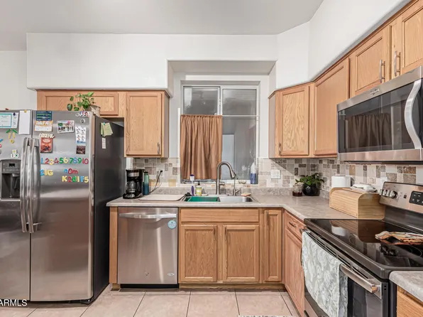 3206 E KRISTAL Way, Phoenix, AZ 85050