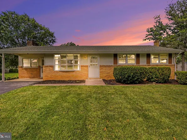 410 Berkshire Rd, Mechanicsburg, PA 17055