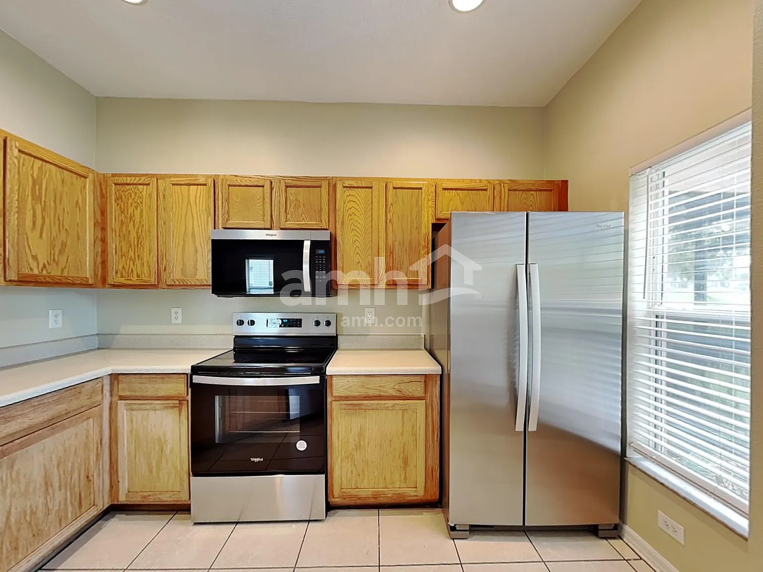 3 bed, 2.5 bath, 1344 sqft, $2,060 — Photo 3