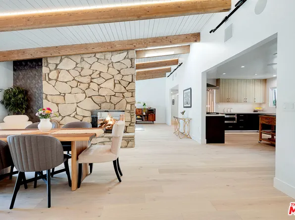 23701 Canzonet St, Woodland Hills, CA 91367