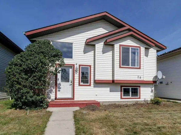 28 S Hunter Rd, Sylvan Lake, AB T4S 2L6