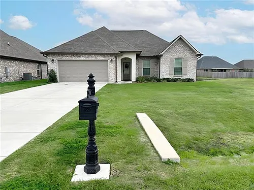 204 Cypress Bnd Photo 1
