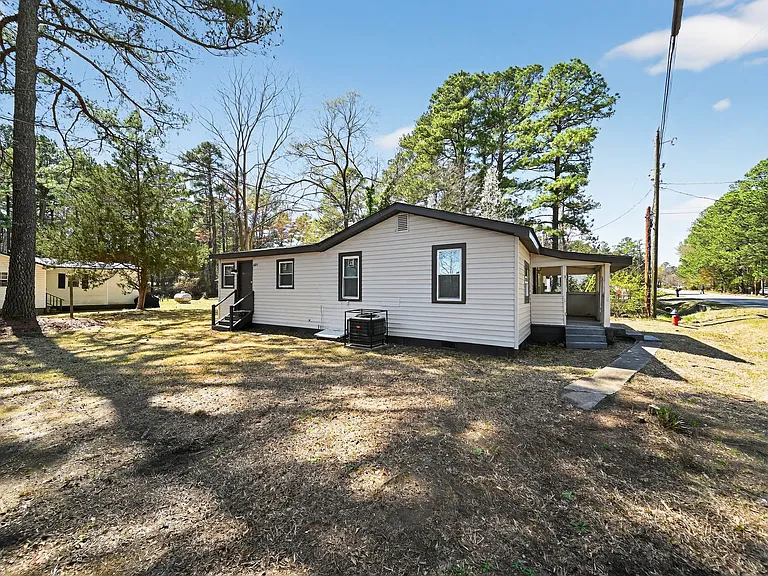 4205 Carroll Ave — Photo 4