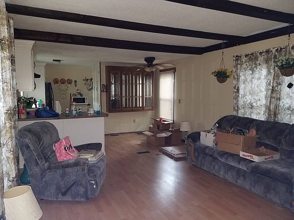 4th image of 131 Hazelwood Dr
